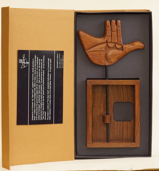 souveniers of The Open Hand, Chandigarh